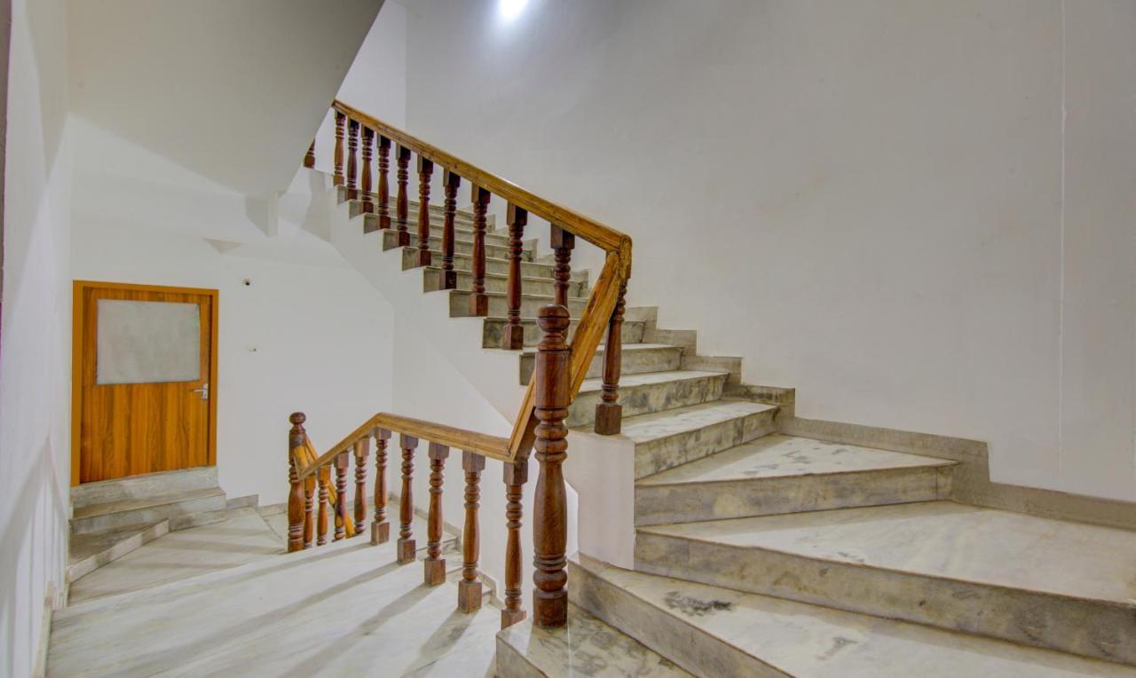 Itsy Hotels Satya Shree Katra  Bagian luar foto